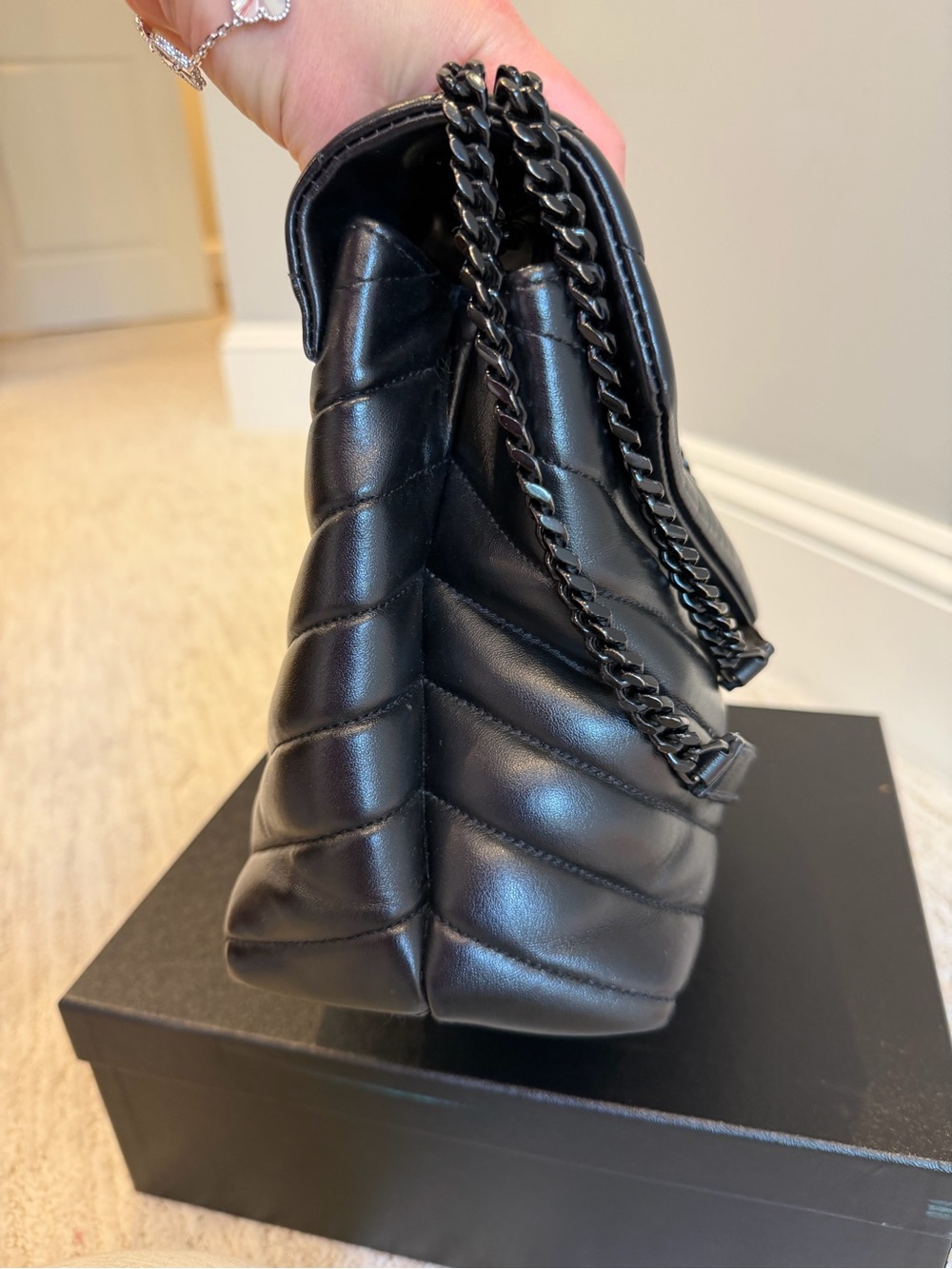 Saint Laurent Black Chevron Quilted Leather Shoulder Bag with Chain Strap - Picture 9 of 12